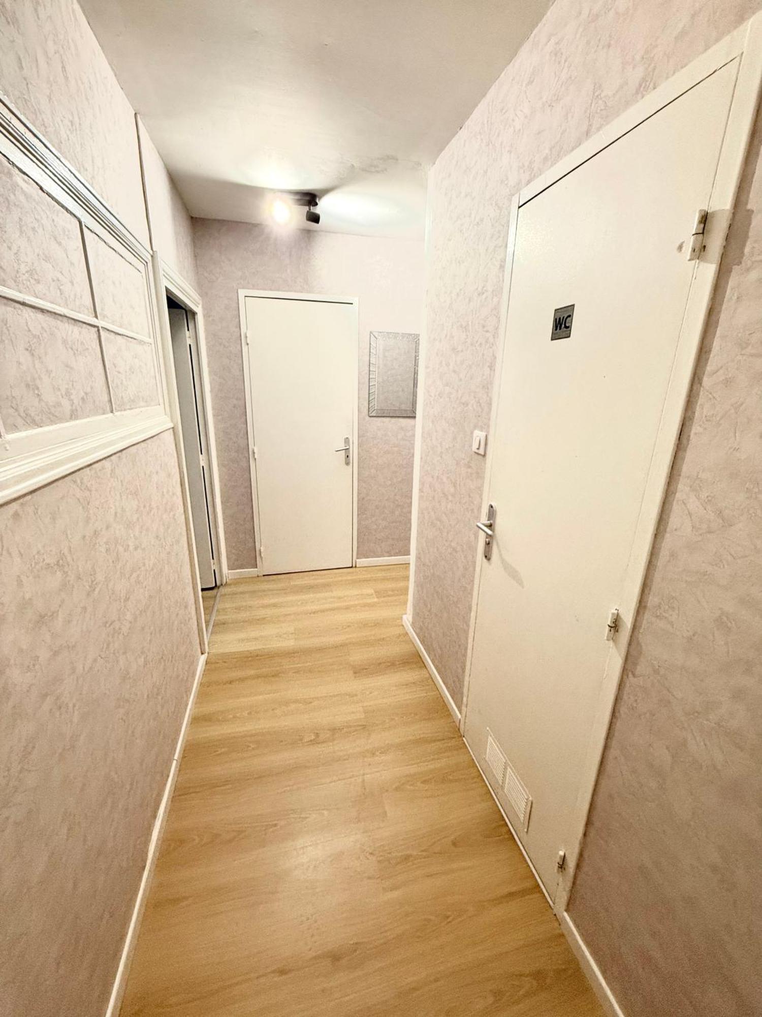 Apartmán Le Retro Saint-Laurent-sur-Saone Exteriér fotografie